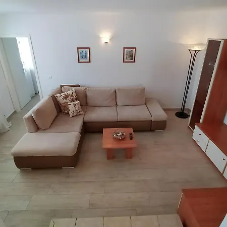 Modern Bl2 Apartman *